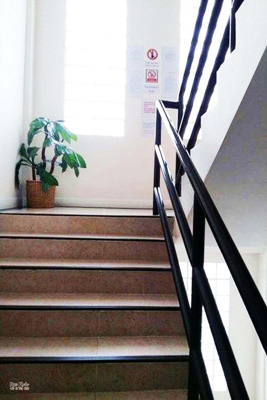 Varada Place Τσιάνγκ Μάι Εξωτερικό φωτογραφία
