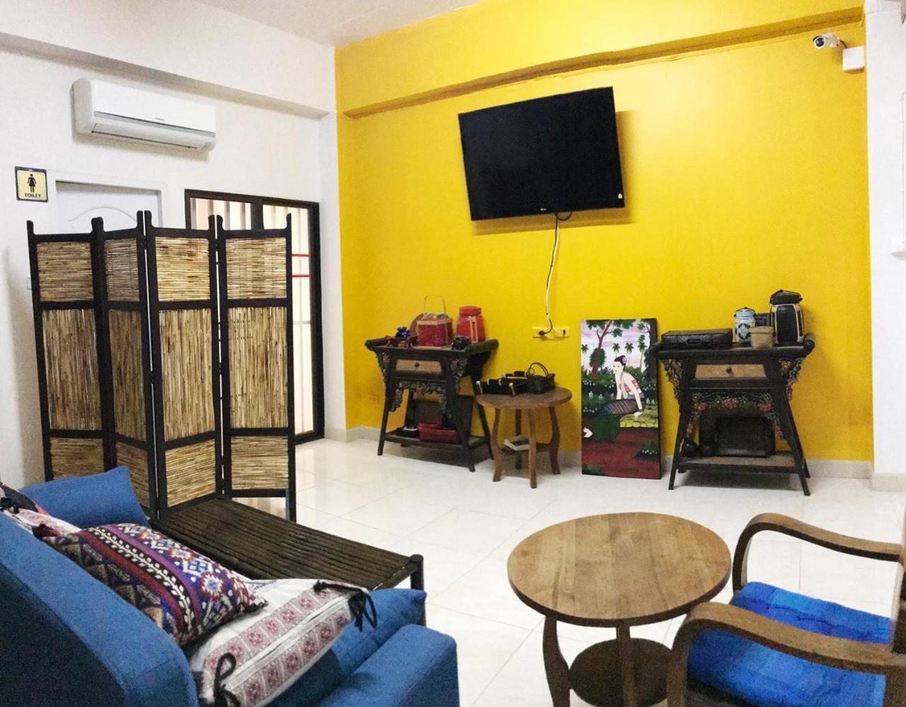 Varada Place Τσιάνγκ Μάι Εξωτερικό φωτογραφία